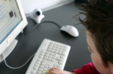 Комп'ютер допомагає дітям розвиватись