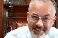 Табачник заборонив підручник, де відокремлюють українців і росіян