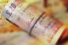 Скільки коштує навчання за кордоном (відео)