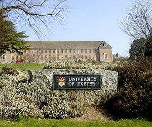 Стипендії Освітнього концерну INTO та University of Exeter