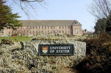 Стипендії Освітнього концерну INTO та University of Exeter