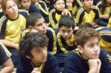 Британців знову змусять вчити іноземні мови