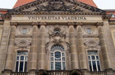 Магістерські стипендії від університету Віадріна у Німеччині