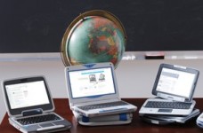 Шкільні нетбуки LBook A у навчальних класах Славутича