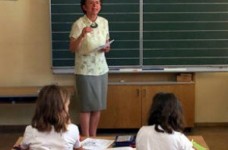 Батьки очікують реакції Президента на ситуацію із закриттям шкіл на Донеччині