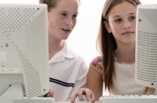 Дмитро Табачник хоче дистанційного навчання в школах