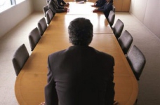 Субординація та повага: як знайти "золоту середину"