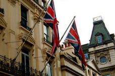 Велика Британія переглядає правила видачі студентських віз