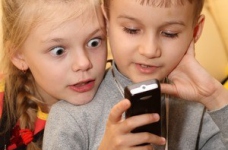 "Київстар" презентував нову послугу "Батьківський контроль"