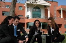 15% знижка на навчання в школі готельного менеджменту і туризму (Швейцарія)