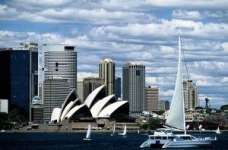 Австралія полегшує візовий режим для іноземних студентів