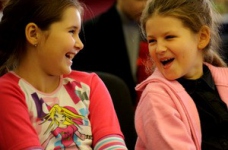 Батьки донецьких школярів звернулися за допомогою до Заходу