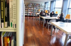 Кращі студенти Університету "КРОК" отримують стипендії