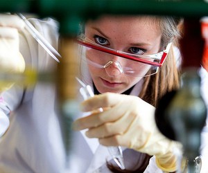 Конкурс на отримання грантів вченими для проведення досліджень в російських вишах