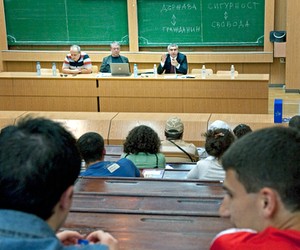 Виграйте рік навчання у вузі Болгарії