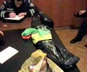 Студенти намагались пофарбувати пам'ятник Чорноволу