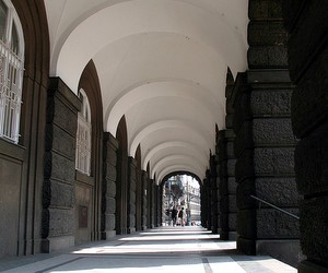 Отримайте безкоштовну вищу освіту у Карловому університеті (Чехія)