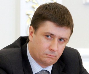 Міносвіти відмовляється оприлюднити тексти підручників з історії України для 11 класу?