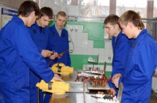 Затверджено Державну цільову програму розвитку профтехосвіти