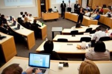 Знижки на програми MBA для всіх студентів Edinburgh Business School