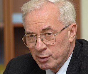 Азаров окреслив пріоритети підготовки шкіл до осінньо-зимового періоду