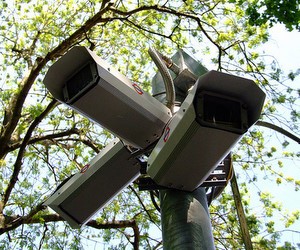 Відеокамери у школах: практика впровадження відеоспостереження в навчальних закладах