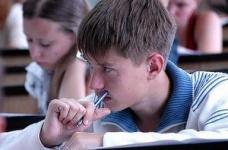 Сьогодні відбудеться ЗНО з української мови та літератури