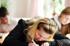 Абітурієнти скаржаться на різну складність тестів з української мови