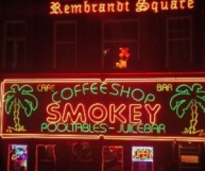 В Амстердамі закриють кофе-шопи, що знаходяться менш ніж у 250 метрах від шкіл