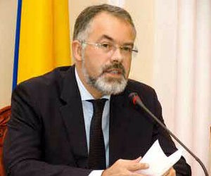 Міністр освіти не схвалює переманювання абітурієнтів