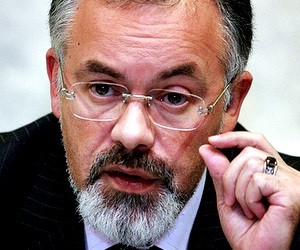 Міносвіти скоригує держзамовлення на користь вузів центральних і західних регіонів