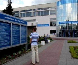 Забагато вищих шкіл: українським студентам є з чого вибирати