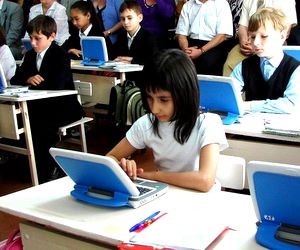 Міносвіти гальмує впровадження проекту "Відкритий світ"?