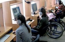 Діти "з особливими потребами" мають вчитися у звичайних школах
