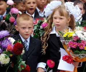 Табачник запропонував зробити 1 вересня вихідним для батьків першокласників