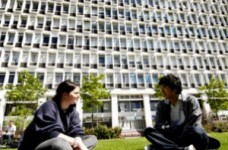 Підготовча програма з бізнес-управління та фінансів у Великій Британії