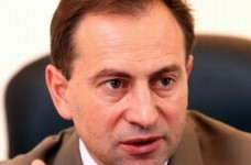 Уряд має проконтролювати вчасне забезпечення підручниками, - Томенко