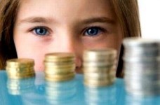 У школах столиці дозволили благодійні внески