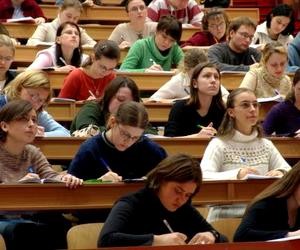 Держзамовлення на бюджетне навчання виконано, - Табачник