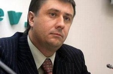 Кириленко вимагає розібратися з ситуацією щодо видачі студентських квитків