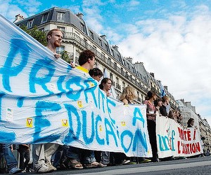 Французькі вчителі протестують проти скорочення робочих місць