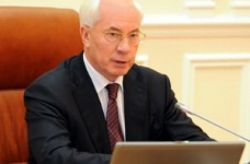 Сайт Міністерства освіти не роз’яснює політику у галузі, а дезорієнтує громадянина, - М.Азаров