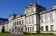 Влада Великої Британії ліквідувала другий за величиною вуз країни