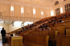 Наукова громадськість просить Азарова втрутитись у ситуацію навколо КПІ