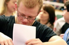 Міністерство освіти замовило собі студентський "одобрямс"?