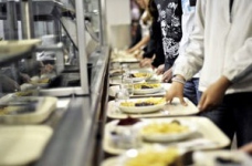 Уряд боротиметься з чиновницькою безвідповідальністю у сфері харчування дітей