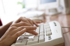 Доля оволодіння вчителями ІКТ залежить від директорів шкіл і родичів учителів