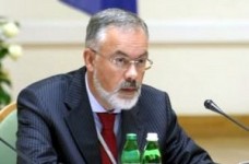 Ніхто не має права позбавляти вчителя заробітної плати, - Д.Табачник