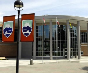 Отримайте вищу освіту в державному університеті Канади