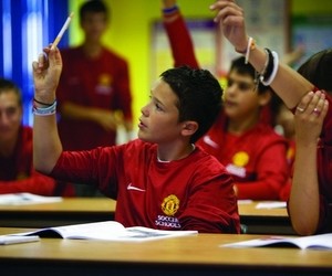 Вивчення англійської плюс футбол під час літніх канікул у Великій Британії